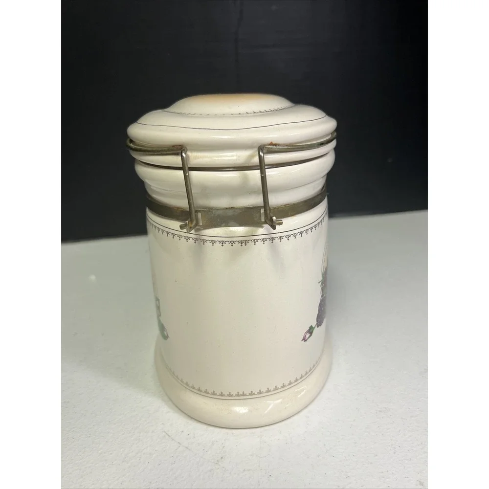 Knotts Berry Farm Foods Ceramic Canister Cookie Jar Fruit Design Oval Latching